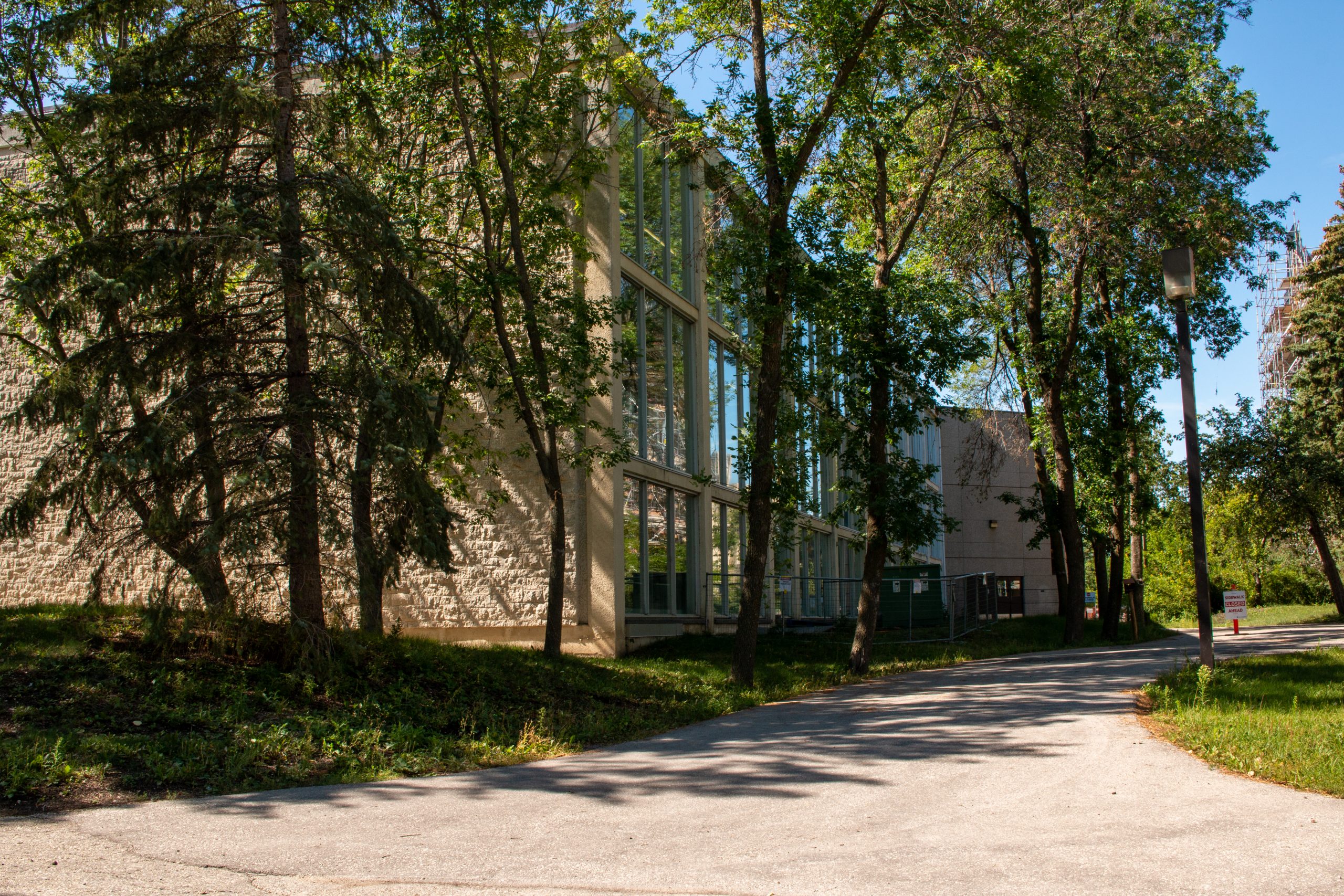 Photo of the Elizabeth Dafoe Library at 25 Chancellor's Circle